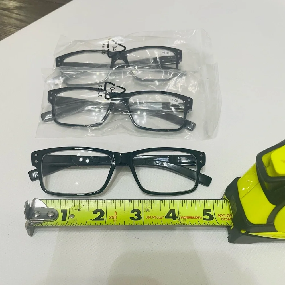 Black Frame‎ Reading Glasses +4.00